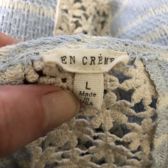 🎄 En Creme shirt SZ L  blue/white lace/striped - Picture 5 of 7
